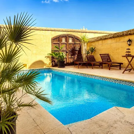 Two Connected In Gozo With 2 Private Pools Rooftops And Bbq Sleeps 16