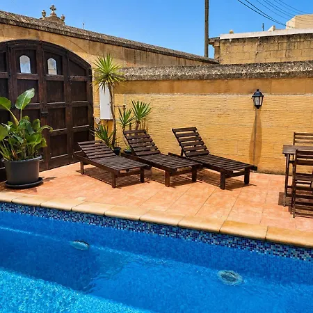 Two Connected In Gozo With 2 Private Pools Rooftops And Bbq Sleeps 16